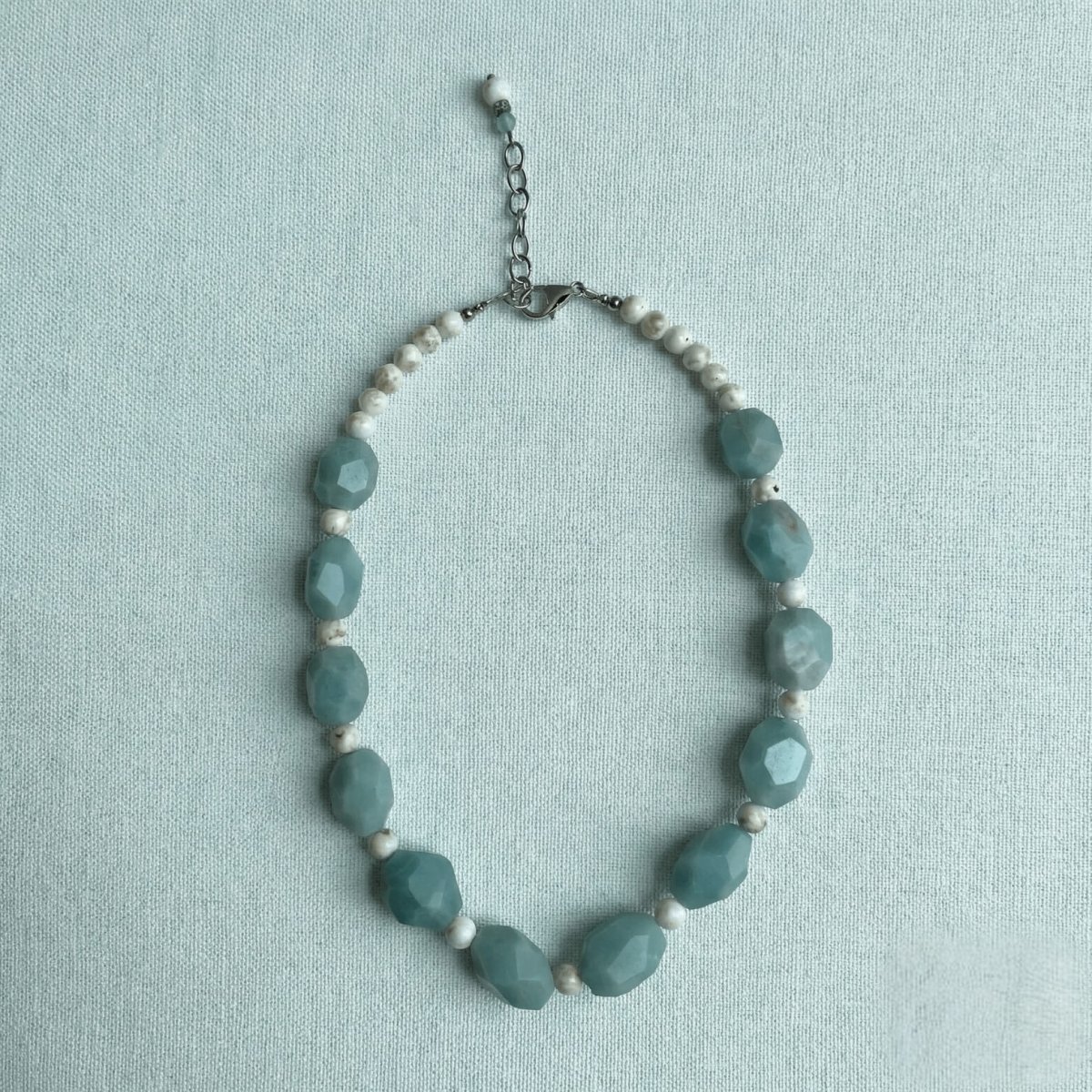 Aquamarine Stone with White Turquoise Necklace - Thumbnail 2
