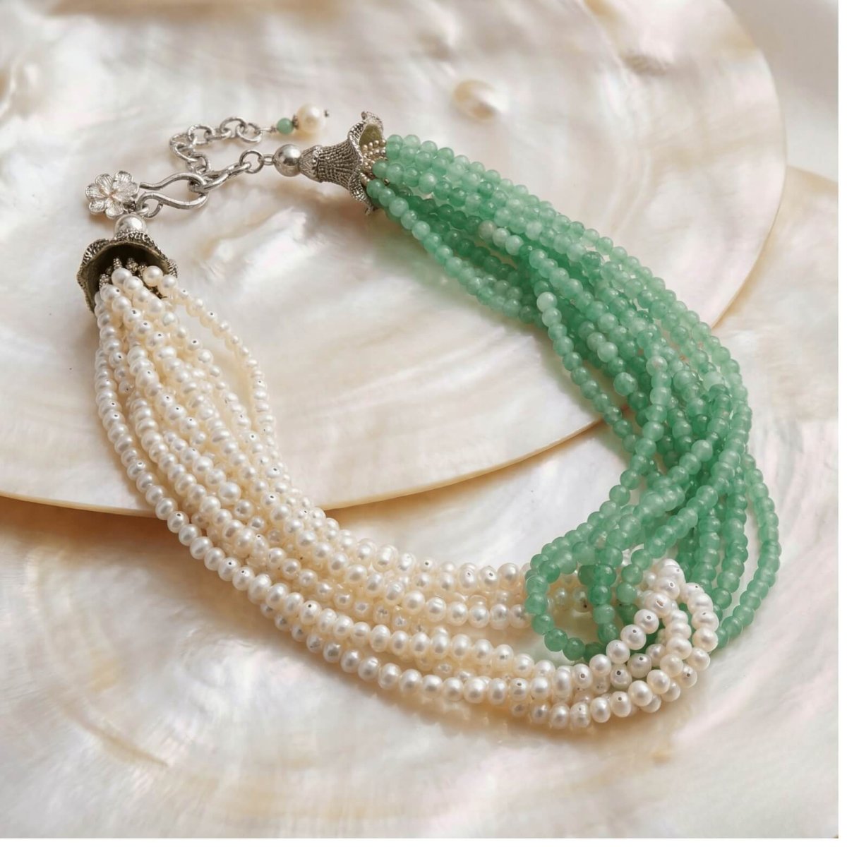 Pearl with Jade Necklace - Thumbnail 3