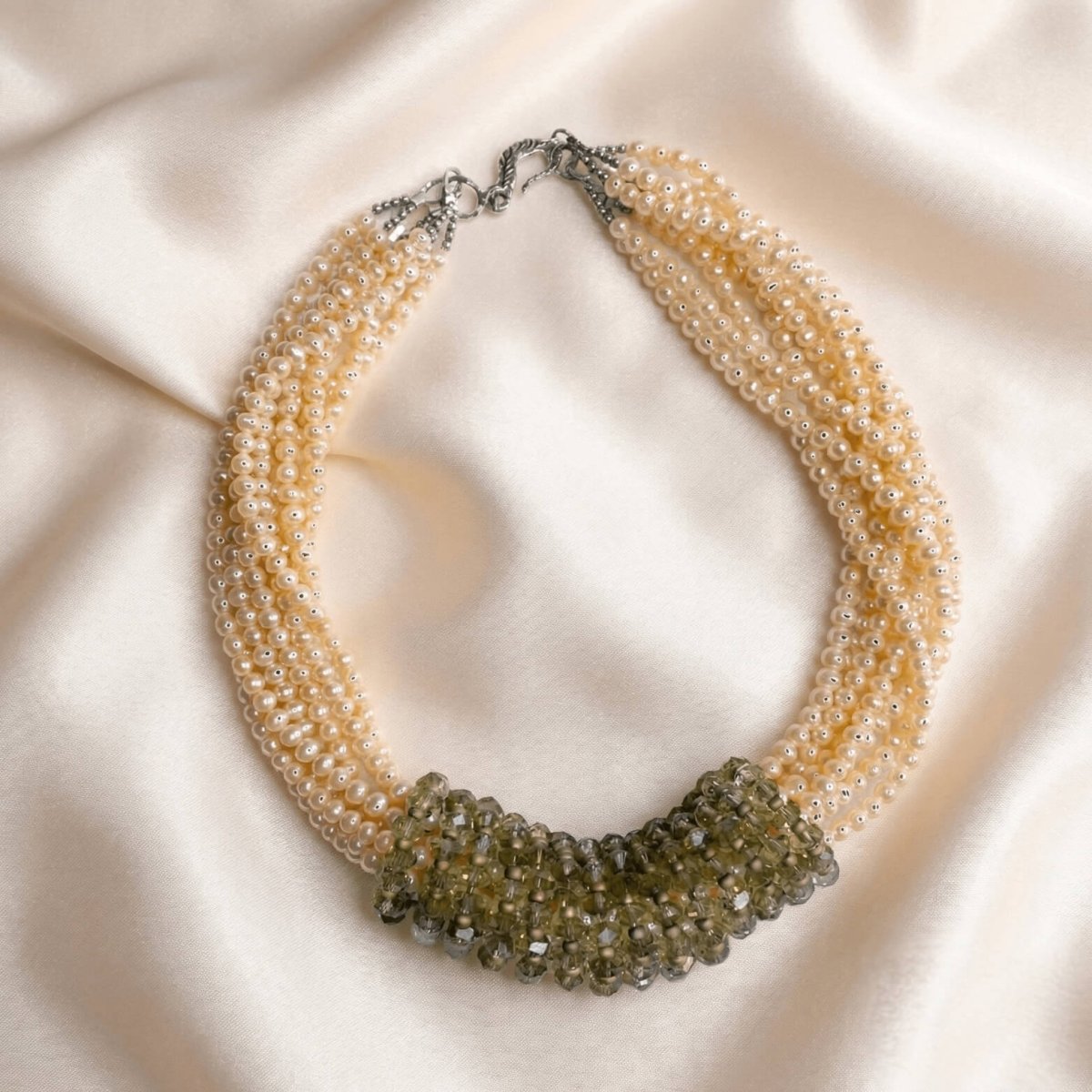 Pearl and Crystal Necklace - Thumbnail 2